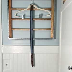 Boys belt size medium (26-28) Chambrey Blue and navy